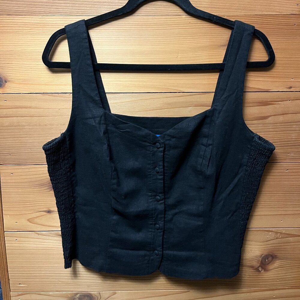 NWT Old Navy Black Button-Front Cropped Tank Top - L